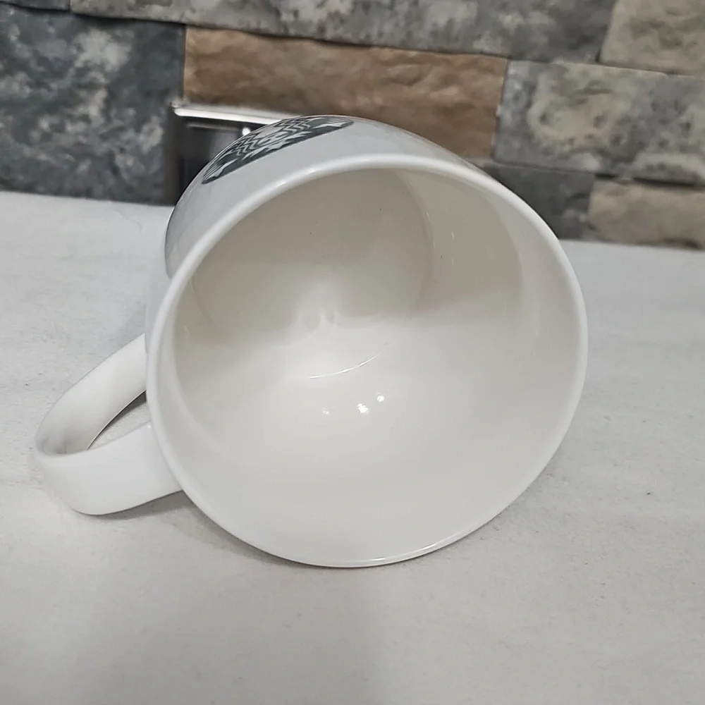 ​Starbucks 2013 Classic White Green Siren Logo 12oz Coffee Mug